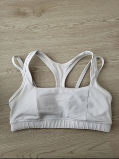 (Category: ) located in . Submitted by preloved_38 (Listing ID 1457367559, Image 1). Description: .