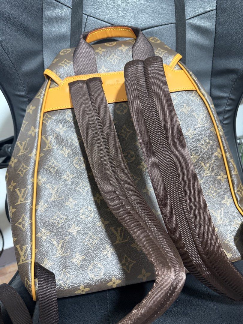LV Backpack (Category: Luxury Bags & Wallets) located in Antipolo. Submitted by declutteringirlie0317 (Listing ID 1457443274, Image 2). Description: -never used -care card -with big dustbag -bought from Japan seller.