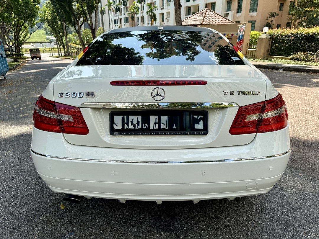 Mercedes-Benz E-Class Coupe 7 G TRONIC Auto (Category: Used Cars) located in Singapore. Submitted by sailnsurf (Listing ID 1457455535, Image 2). Description: No dealers Tq. Well maintained, reliable and luxurious drive with superb sound system and comfort seats 2ways ventilated, both warm & cooling! Excellent for SG weather. Cruise control & Speed limit, Good for long journey drive. Front & rear dash cam for safety. Keyless entry and start/stop. 