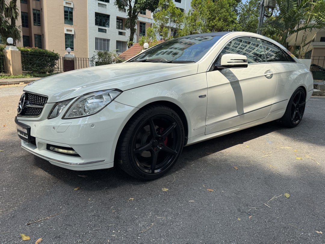 Mercedes-Benz E-Class Coupe 7 G TRONIC Auto (Category: Used Cars) located in Singapore. Submitted by sailnsurf (Listing ID 1457455535, Image 3). Description: No dealers Tq. Well maintained, reliable and luxurious drive with superb sound system and comfort seats 2ways ventilated, both warm & cooling! Excellent for SG weather. Cruise control & Speed limit, Good for long journey drive. Front & rear dash cam for safety. Keyless entry and start/stop. 