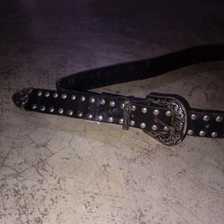 (Category: ) located in . Submitted by hannyzzzfinds (Listing ID 1457490517, Image 1). Description: .