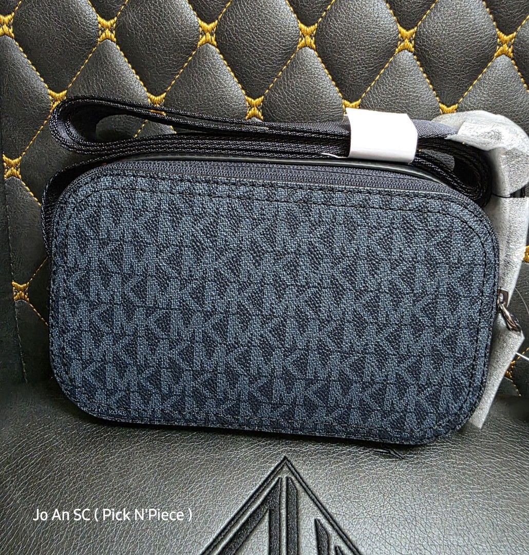 MICHAEL KORS COOPER ADMIRAL BLUE CAMBAG (Category: Sling Bags) located in Quezon City. Submitted by joansc (Listing ID 1457500454, Image 2). Description: SOURCED: US 100% ORIGINAL ONLY W/TAG, POLYPLASTIC, CARE CARD.