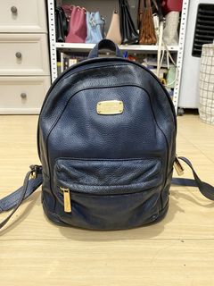 (Category: ) located in . Submitted by help.me.declutter.my.things (Listing ID 1457463667, Image 1). Description: .