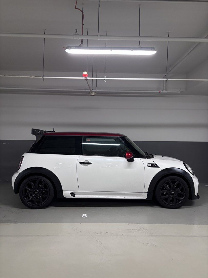 MINI Cooper S 1.6 Auto Auto (Category: Used Cars) located in Singapore. Submitted by pocket999 (Listing ID 1457390615, Image 2). Description: JCW Body Kit, fresh paintwork, Apple CarPlay, Dual AG CF spoiler Price is just a placeholder. Consignments not interested. For people who finding direct seller and able to perform documentation as well. Will ignore consignment dm .