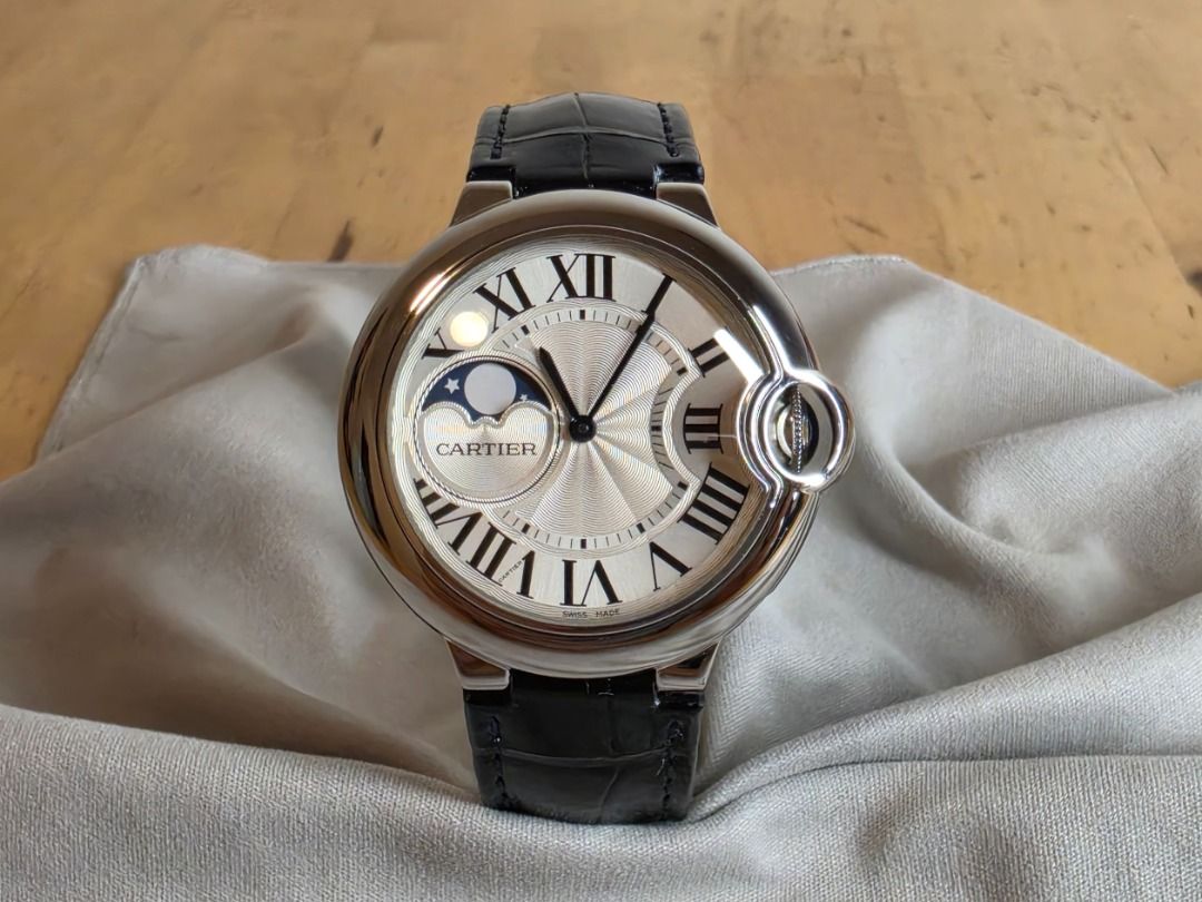 MINT Cartier 4034 Ballon Bleu de Cartier Moonphase WSBB0020 近新 卡地亞 藍氣球 月相 全套 （分類：手錶）位於 Hong Kong。 由 alpinewatchjewellery 提交（商品編號 1457345277，圖片 1）。簡介： Ref : WSBB0020 37MM 鋼殼/摺疊扣. 停產藍氣球月相. 細三針款. 1904-LU MC 自動機芯. 動儲38小時. 近新狀態. 原裝帶. 全套 (Full Set). 08/2019年錶. 8年保養至08/2027. W2029。