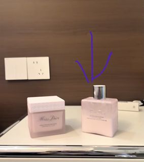 （分類：）位於 。 由 1urtheone 提交（商品編號 1457392703，圖片 1）。簡介： 。