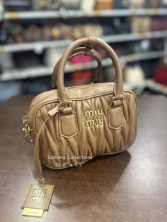 (Category: ) located in . Submitted by handbag_leather_bundle (Listing ID 1457401978, Image 1). Description: .