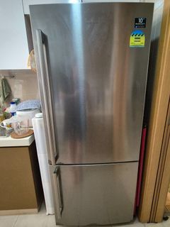 (Category: ) located in . Submitted by pocofat (Listing ID 1457359280, Image 1). Description: .