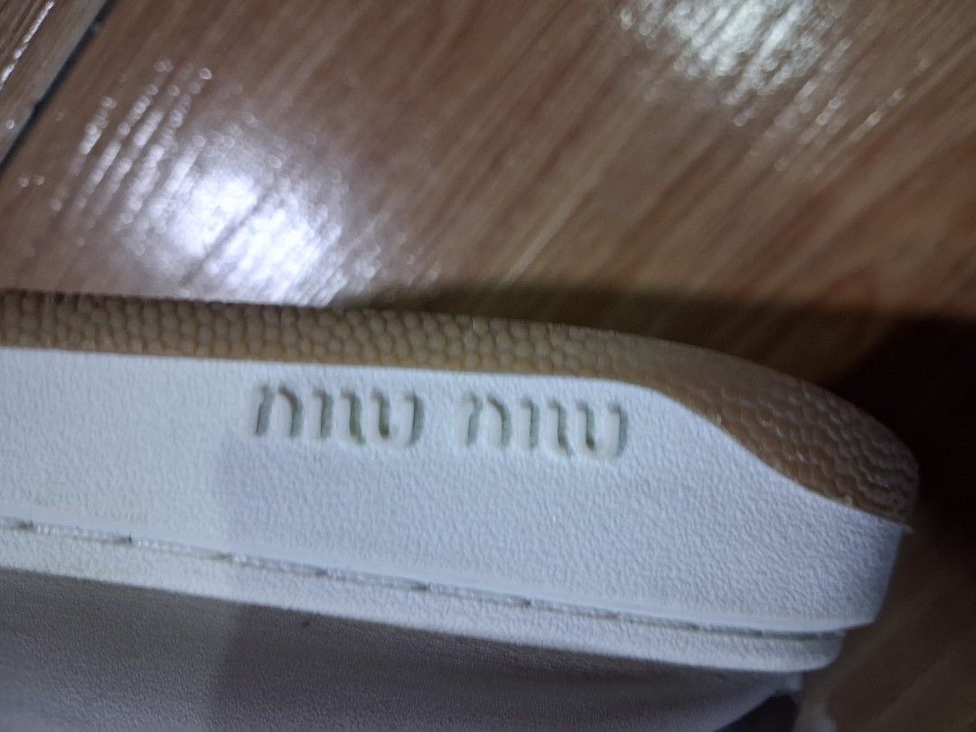 Muimui (Category: Sneakers & Footwear) located in Koronadal. Submitted by glads08089 (Listing ID 1457476076, Image 3). Description: muimui sneakers size 35 kasya 36 coded.