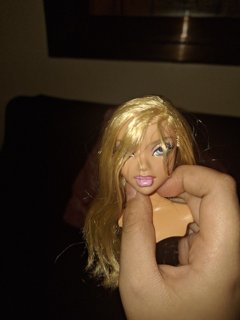 Myscene swappin styles kennedy (Category: Kids Toys) located in Manila. Submitted by freedanielle (Listing ID 1457368715, Image 3). Description: flaws: glitter on legs my scene swappin styles kennedy barbie doll mattel.