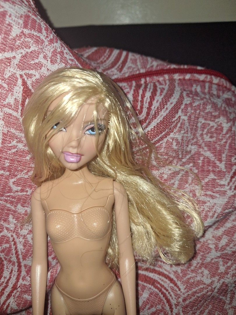 Myscene swappin styles kennedy (Category: Kids Toys) located in Manila. Submitted by freedanielle (Listing ID 1457368715, Image 1). Description: flaws: glitter on legs my scene swappin styles kennedy barbie doll mattel.