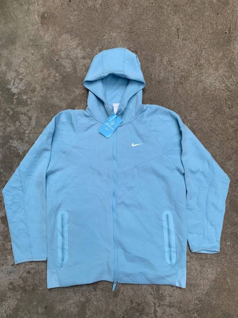 Nike x nocta (Category: Activewear) located in Bula. Submitted by justinejar75338 (Listing ID 1457362838, Image 1). Description: NIKE X NOCTA TECH FLEECE FULL ZIP Size 2xl on tag Xl fitting width 22 to 23 length 28 to 29 brand new condition color rate 9.5 to 10 issue see Last pic pm for more info hearing offer 📩📩📩.