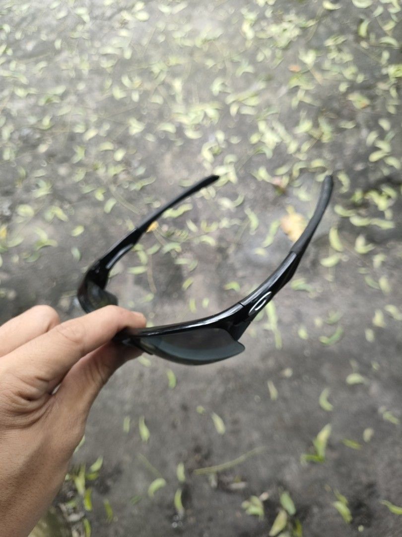 Oakley Quarter Jacket Polished Black (Category: Sunglasses & Eyewear) located in Angeles City. Submitted by thestorageroom (Listing ID 1457471145, Image 2). Description: details are in the photos negotiable pm me for more info +sf.