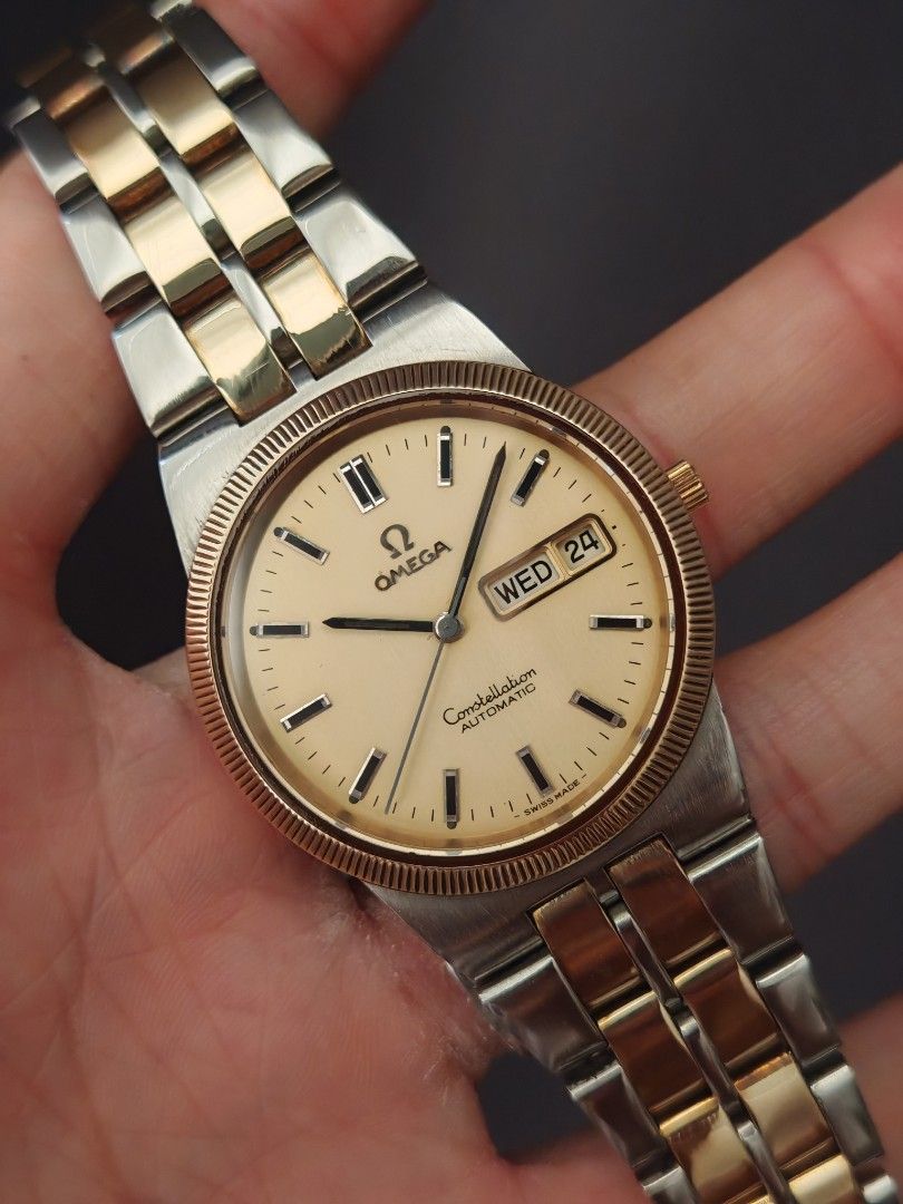 Omega Constellation (Category: Men's Watches) located in San Juan City. Submitted by MW_888 (Listing ID 1457473150, Image 2). Description: Omega Constellation 38mm two tone Solid gold bezel, solid gold inner links which are quite heavy Ref 166.0261 Automatic 8.8/10 condition Inclusions: watch, original integrated bracelet fit to approx 7.25" wrist and leather pouch 135k.