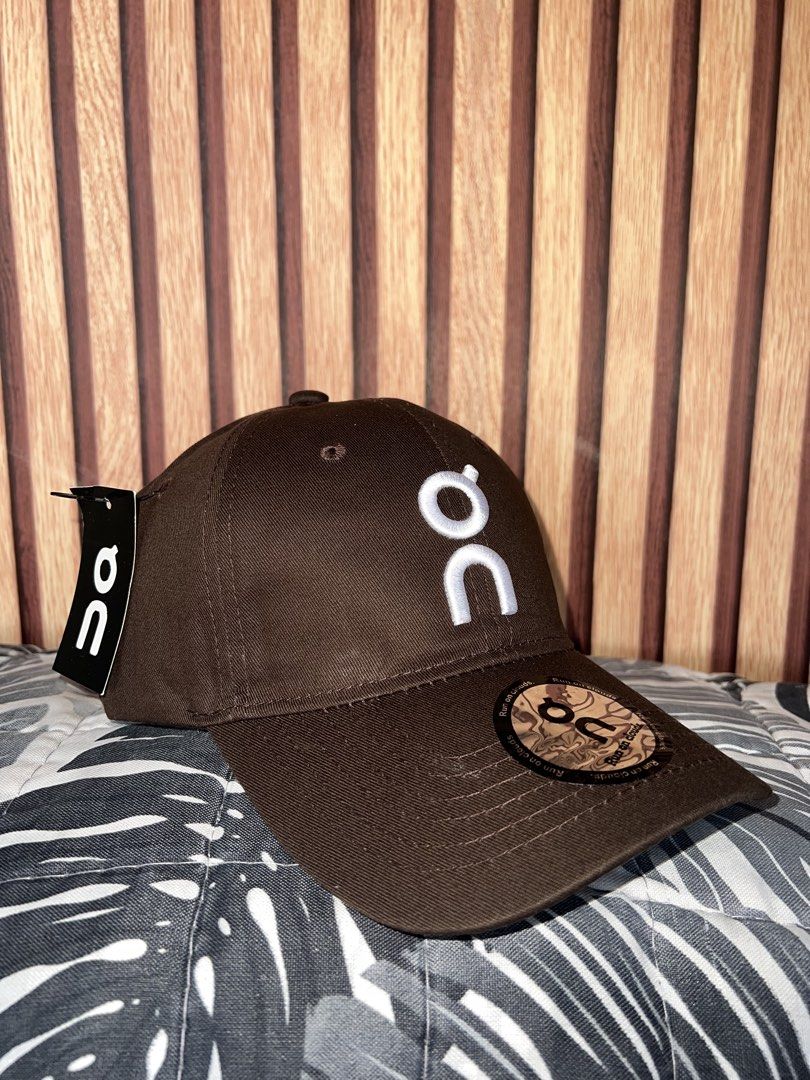 On running Clouds Cap (Category: Caps & Hats) located in Pasay City. Submitted by ODDXX (Listing ID 1457358704, Image 1). Description: On Running Clouds Cap Brandnew No issue 330 Pesos Only!.