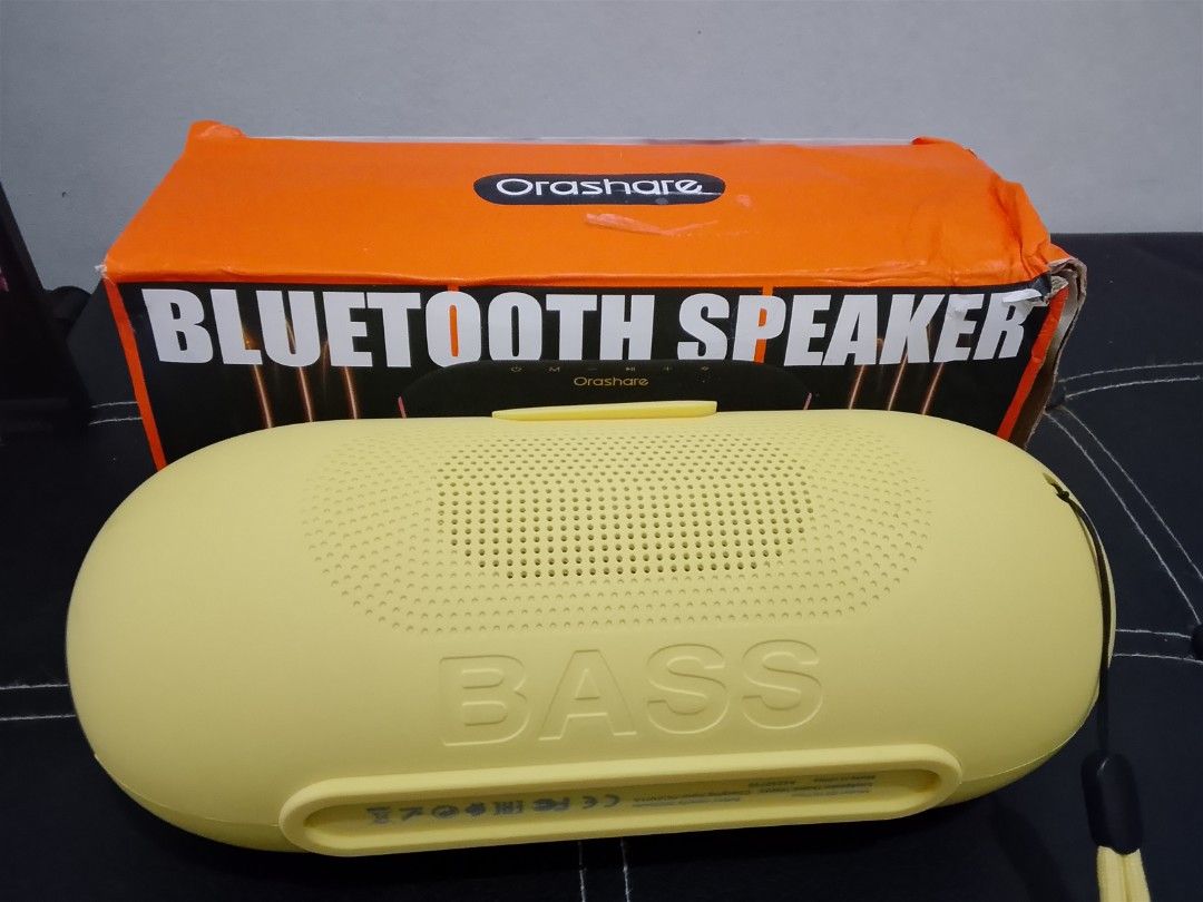 Orashare Bluetooth speaker (Category: Soundbars, Speakers & Amplifiers) located in Las Pinas. Submitted by mommys_koleksyon011 (Listing ID 1457472046, Image 2). Description: BNEW bs18 orashare Bluetooth speaker padala lang po.