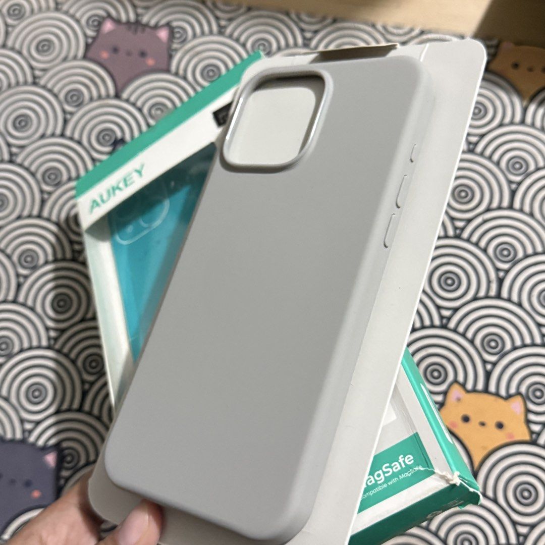Original Aukey Case Iphone 16 Pro Max (Titanium) (Category: Cases & Sleeves) located in Quezon. Submitted by allaboutning (Listing ID 1457341299, Image 3). Description: 150 Pickup, Lalamove or J&T Express 8AM - 3PM for pickup / lalamove Marikina / Lower Antipolo Area.