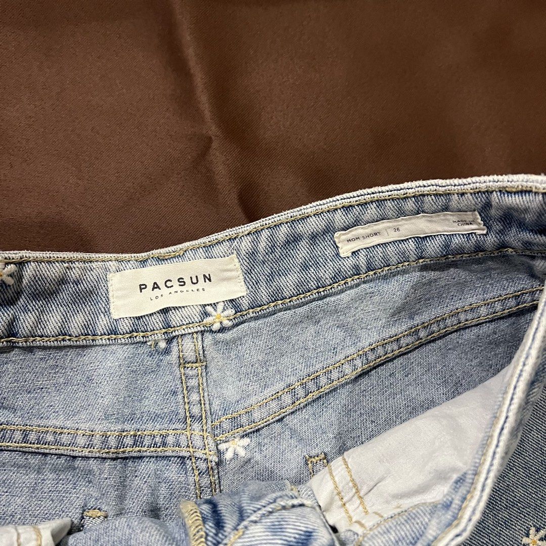 PACSUN Denim Shorts (Category: Shorts) located in Cagayan de Oro. Submitted by fitsnthings (Listing ID 1457479323, Image 2). Description: W: 27-28.