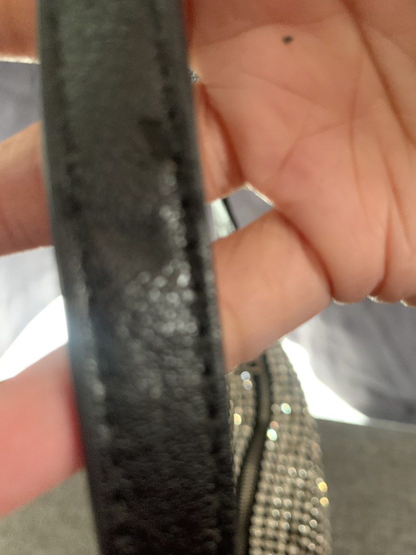 Party bag (Category: Purses & Pouches) located in Santa Rosa. Submitted by declutteringthings08 (Listing ID 1457356560, Image 3). Description: Declutterring my party bag No major issue.