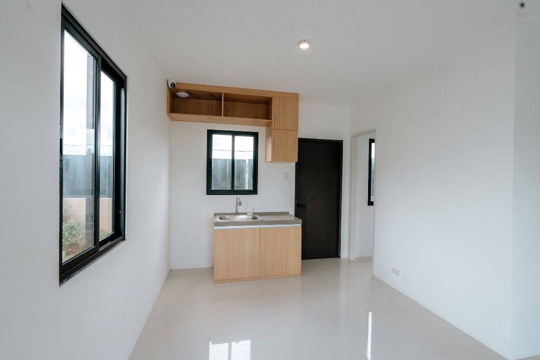 PHIRST EDITION: CARTLAND (Category: House & Lot) located in Makati City. Submitted by truebear.e51537 (Listing ID 1457378833, Image 3). Description: 🏠 CARTLAND 💵 TCP - ₱5.8M Reservation Fee: ₱30K FULLY FINISHED upon Turnover! ✅ 3 bedrooms ✅ 2 Toilet & Bath ✅ Provision for expansion ✅ With Fence and Gate ✅ With Carport .
