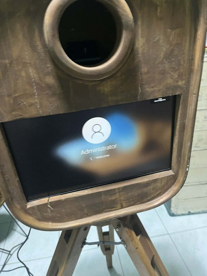 PHOTOBOOTH MACHINE/KIOSK SETUP (Category: Looking For) located in Manila. Submitted by christine_goyo (Listing ID 1457370123, Image 2). Description: 📸 PHOTOBOOTH KIOSK FOR SALE! 📸 Looking for a photobooth setup for your business? 👀 📌Lahat na ng nasa pictures is kasama na ✨ Wooden photobooth enclosure 🖥️ With built-in touchscreen/tablet (all-in) 💼 Perfect for events or starting your own photobooth business 📸 Can be customized according to y