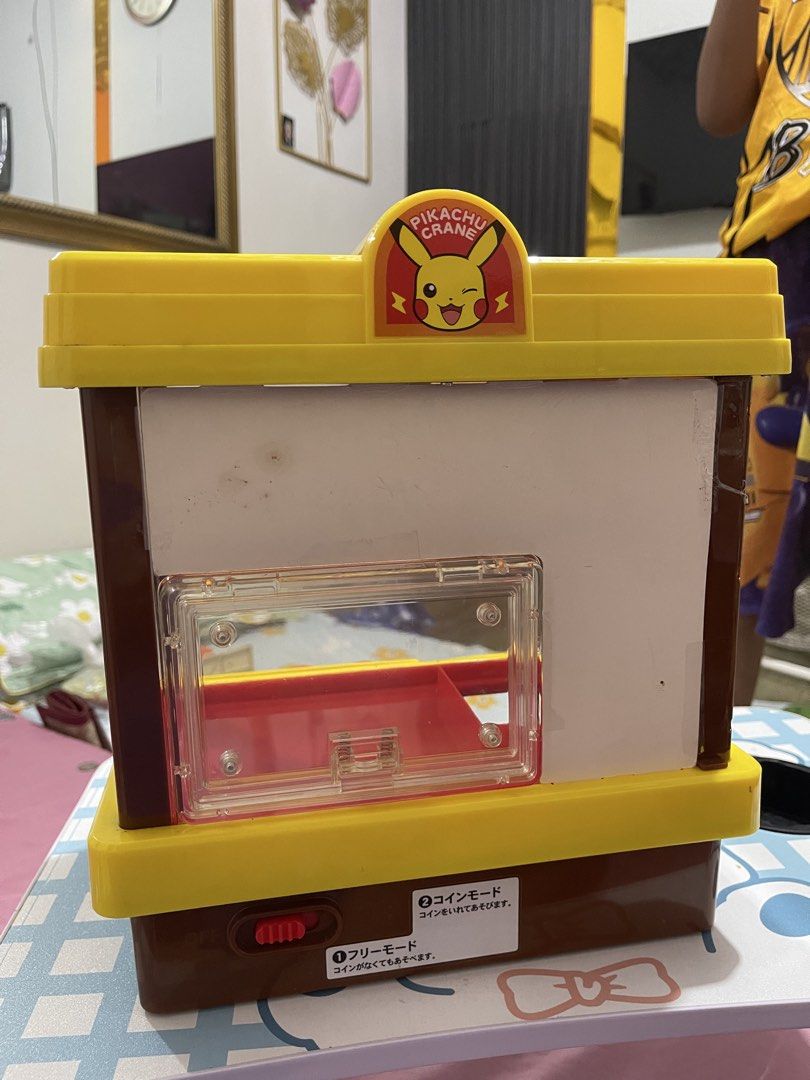 Pikachu Pokemon crane nintendo claw machines (Category: Character Goods) located in Cabiao. Submitted by imeon13 (Listing ID 1457450070, Image 2). Description: Pikachu nintendo pokemon Crane Claw Machine dimes:H31cmxW27cmxL21cm working .