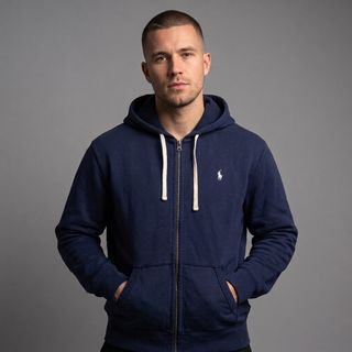 (Category: ) located in . Submitted by y2k.luxury.streetwear.outdoor (Listing ID 1457495520, Image 1). Description: .