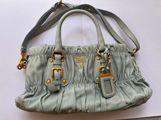 (Category: ) located in . Submitted by lovecloset22 (Listing ID 1457407213, Image 1). Description: .
