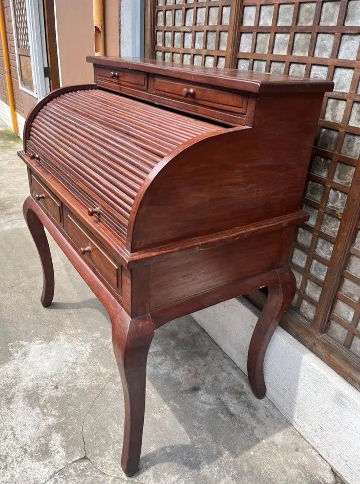 Pre War escritorio study table molave wood (Category: Tables & Sets) located in Manila. Submitted by carmelites36250 (Listing ID 1457339648, Image 2). Description: Prewar escritorio desk solid molave wood refurbish varnish deliver Pick up @shop/ Delivery Pm me ☎️☎️☎️☎️ Price-35000.