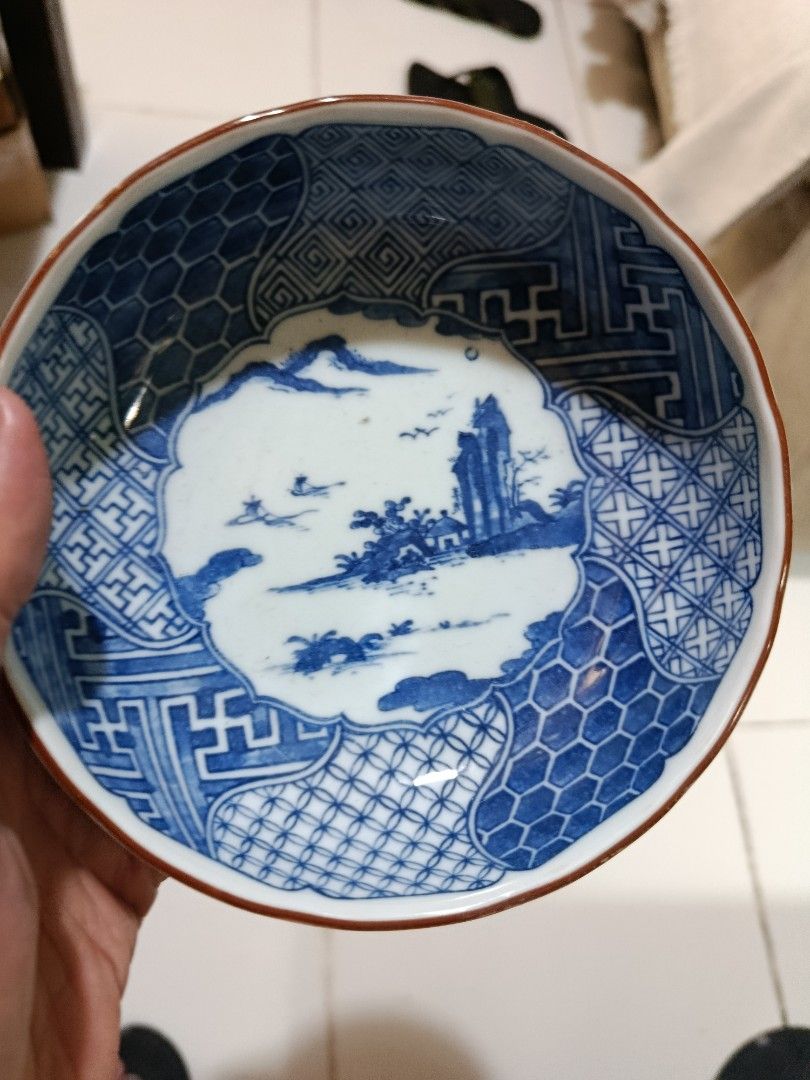 Ramen soup bowl imari aritaware 4pcs available (Category: Dinnerware & Cutlery) located in Quezon City. Submitted by kristal68 (Listing ID 1457396478, Image 2). Description: p50 each.