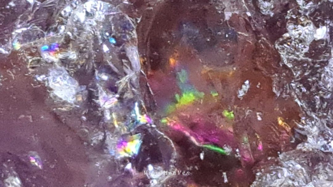 Raw Amethyst Crystal Cluster - Natural Purple Gemstone (Category: Precious Stones) located in Quezon City. Submitted by crystallinehaven (Listing ID 1454269738, Image 2). Description: RAW NATURAL RAINBOW AMETHYST GEMSTONE ♦️1 AVAILABLE ONLY ♦️488 neg - Genuine raw amethyst crystal with rainbow inclusion - Deep, rich purple color - Unique natural formations - Coin-sized (refer to last photo for scale - Please note: Natural stone, so expect slight 