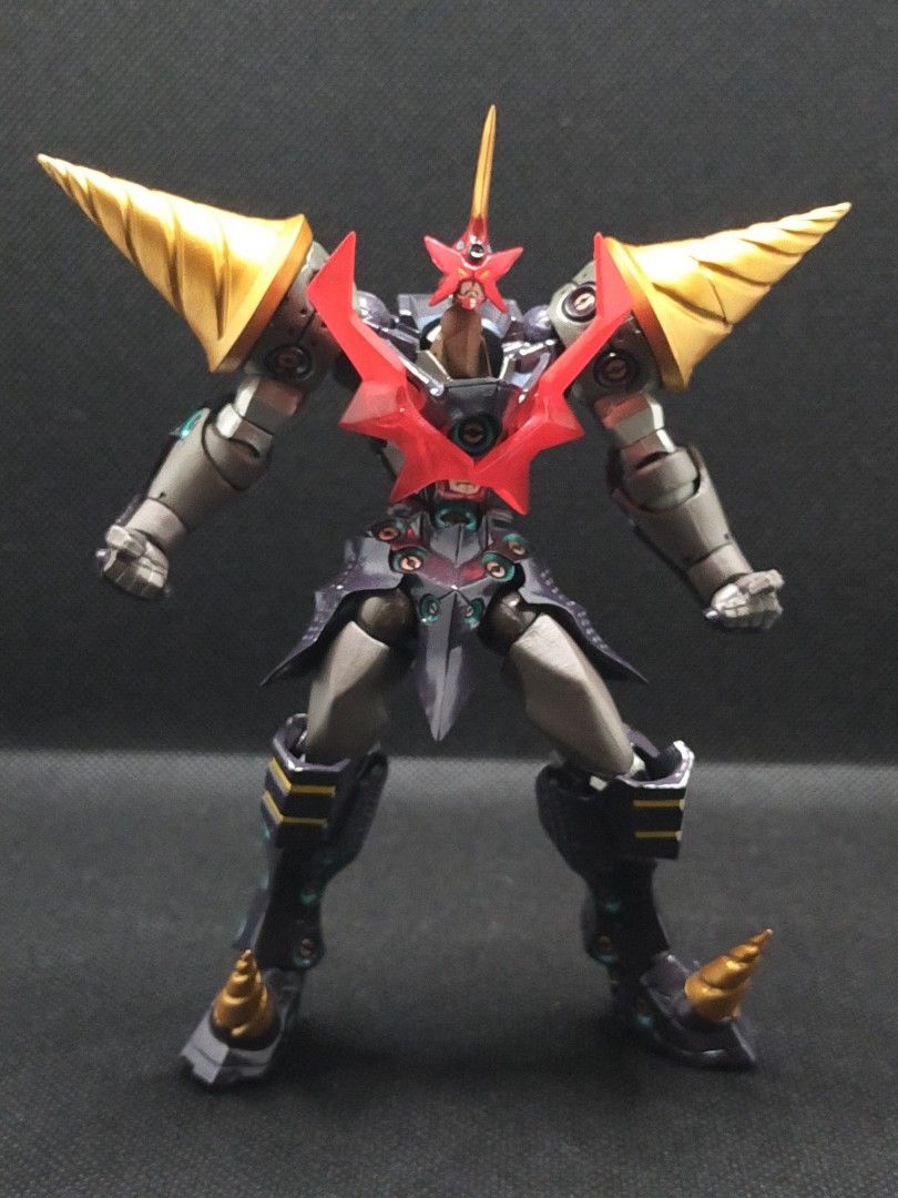 Revoltech 071 Super Galaxy Gurenn Lagann (Category: Figurines & Statues) located in Quezon. Submitted by sug0it0ys (Listing ID 1457419120, Image 1). Description: *Kindly read before messaging offers. Click on the ad to see full details. No Trades ❌ Pass on Low offers ❌ No Long Reservations ❌ ================= KAIYODO REVOLTECH 071 Super Galaxy Gurenn Lagann *2009 release *NO BOX *AS IS *WYSIWYG What You See Is What You Get ============ *Free ship