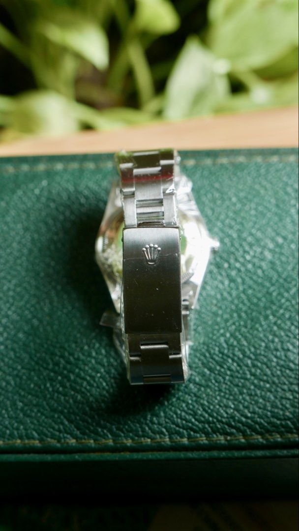 Rolex AirKing Blue Dial Watch (Category: Luxury Watches) located in Quezon City. Submitted by autotimesales (Listing ID 1457341344, Image 2). Description: Rolex Airking 1998 Reference: 14010 Case Diameter: 34mm Local AD Complete Set Newly Serviced 🏷️288K Only.