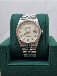 (Category: ) located in . Submitted by ngeehoewatches (Listing ID 1457447986, Image 1). Description: .