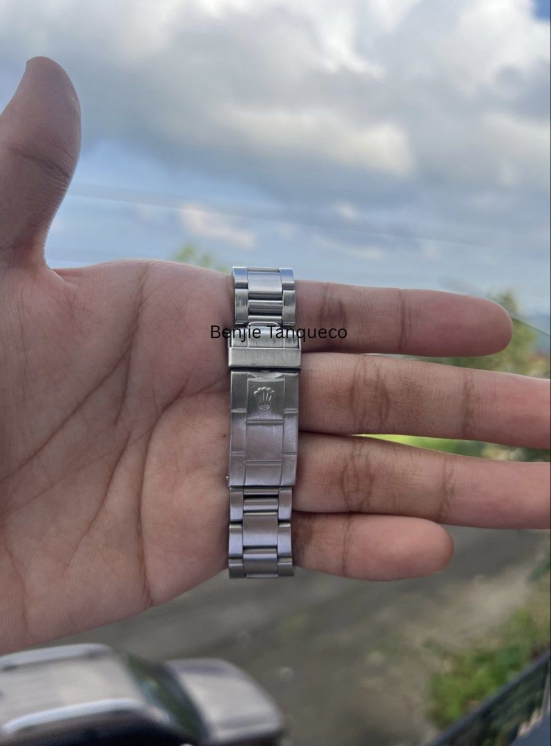 Rolex Submariner Date 1680 (Category: Luxury Watches) located in Manila. Submitted by rztimekeeping (Listing ID 1457459238, Image 3). Description: For Sale or Trade: Rolex Submariner 1680 This Submariner is a piece of history, approximately 50 years old, it has developed a warm creamy patina on the dial and bezel, shows visible signs of 50 years of love and wear. Comes as Watch Only. Open for authentication. Keeps great time. All Period Correct. 