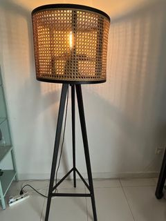 (Category: ) located in . Submitted by singapore26_508 (Listing ID 1457416560, Image 1). Description: .