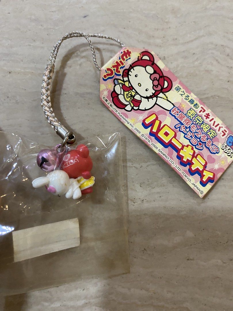 ˗ˏˋRARE 2005 original karuizawa moerurubu tokyo limited edition bear with bunny backpack sanrio gotochi hello kitty charm phone bag keychain collectables kawaii harajuku figure from japanˎˊ˗ (Category: Plushies & Soft Toys) located in Makati City. Submitted by moshiroom (Listing ID 1457419044, Image 3). Description: Read thoroughly until the end and read shop policies. ᙏ̤̫ ˗ˏˋRARE 2005 original karuizawa moerurubu tokyo limited edition bear with 