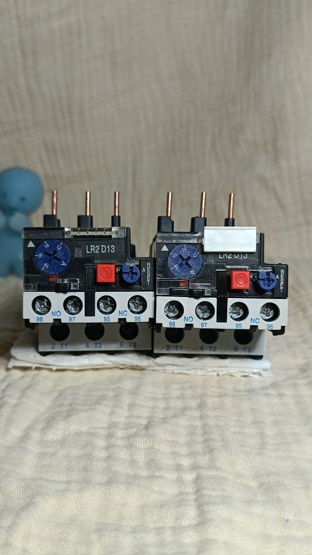 Schneider Electric LR2 D13 Thermal Overload Relay (Category: Electrical, Adaptors & Sockets) located in Cavite. Submitted by aries.red (Listing ID 1457417570, Image 1). Description: PRICE FOR EACH ITEM 2 pcs Available - Schneider Electric LR2 D13 Thermal Overload Relays - Rated for AC 660V - Includes both Normally Open (NO) and Normally Closed (NC) contacts - Perfect for industrial applications.