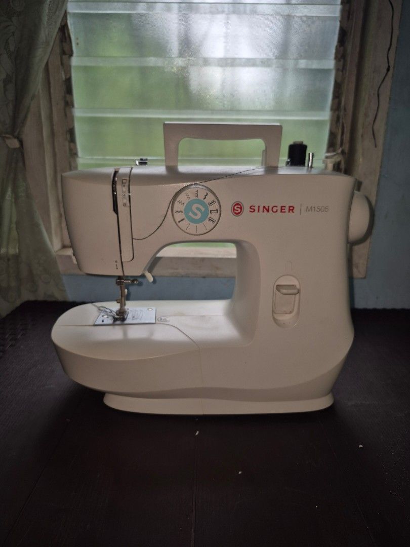 TAKE ALL (Sewing Machine, book, etc) (Category: Craft Supplies & Tools) located in Malasiqui. Submitted by yoonis.things (Listing ID 1457373394, Image 2). Description: Singer Sewing Machine ( M1505) for TAKE ALL needles, strings, books, etc swipe more to see more photos. May other items pa na kasama. Feel free to DM me for the complete inclusions and queries :) What You See Is What You Get.