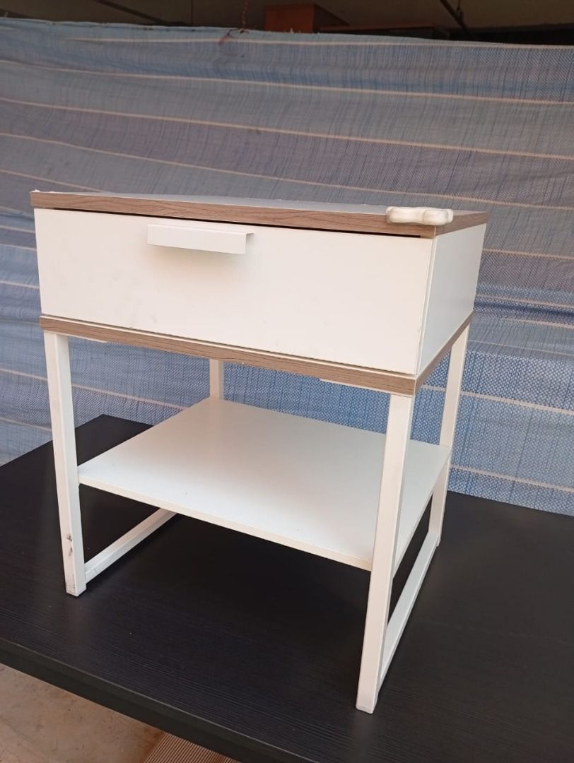 Side Table (Category: Shelves, Cabinets & Racks) located in Petaling Jaya. Submitted by nm016648427690 (Listing ID 1457456678, Image 2). Description: Side Drawer Size: W,40.cm,L,45.cm,H,54.cm RM-80 Code :SD-084 Stock Available : 1 Condition : Goods ** (ABOVE PRICE DOES NOT INCLUDE DELIVERY & INSTALLATION) ** We are specialist in BUY or SELL New/Used Home Furniture or Office Equipment [ Perabot Kita Furniture ] Address: L1-03 times 89 Jalan 8A/133