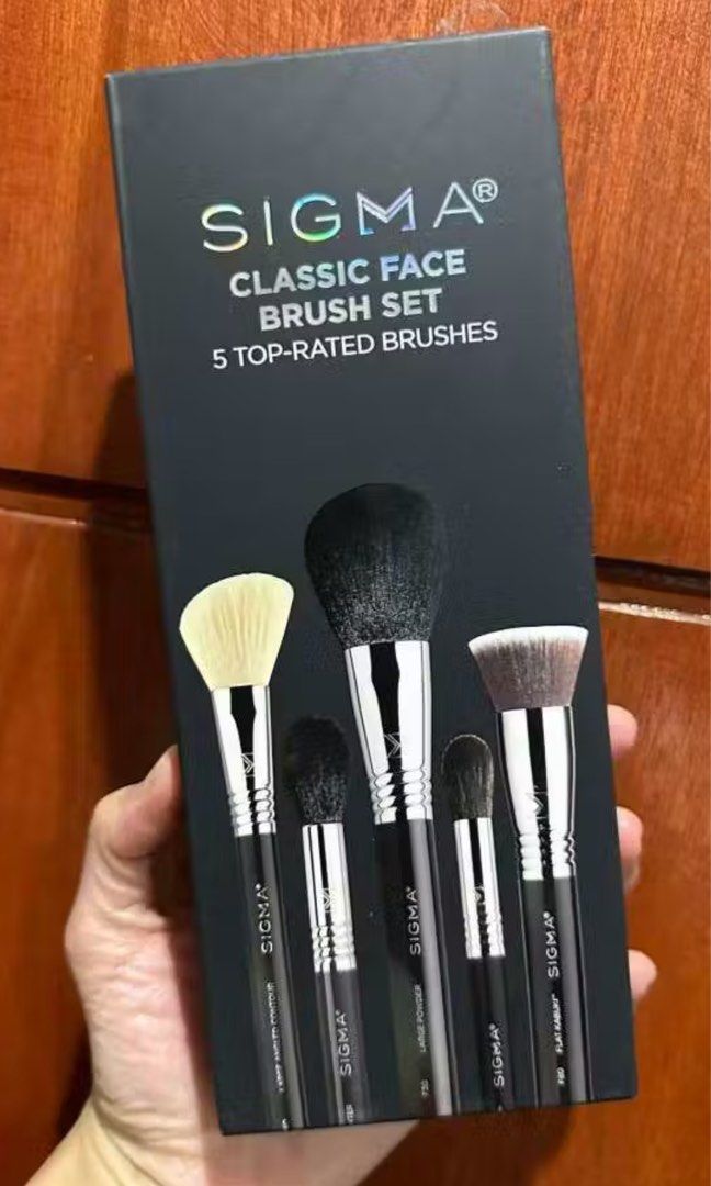 Sigma Classic Face Brush Set - 5 Top-Rated Brushes (Category: Makeup) located in Santiago. Submitted by dobongsoon (Listing ID 1457385974, Image 1). Description: - Sigma Classic Face Brush Set - Includes 5 top-rated brushes for your face - Key brushes: F80 Flat Kabuki, Large Powder, and more - Perfect for achieving a flawless makeup application.