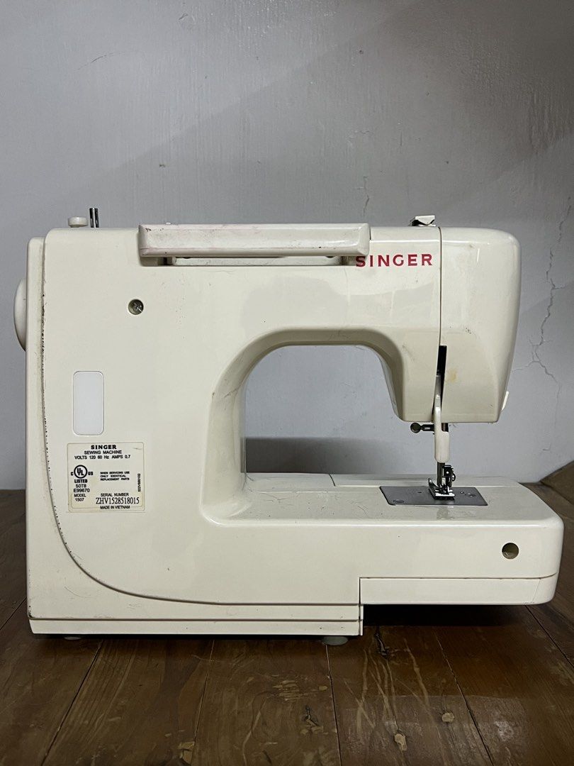 Singer Sewing Machine Model 1507 (Category: Other Home Appliances) located in Quezon City. Submitted by ishaan1423 (Listing ID 1457425887, Image 3). Description: Details: * ✅ Genuine Singer Sewing Machine * ✅ Model: 1507 * ✅ Portable and lightweight * ✅ Ideal for beginners, home use, and basic sewing projects * ✅ Comes with original Singer carrying/storage case * ✅ Clean and well-kept The machine is in good cosmetic condition with normal signs of