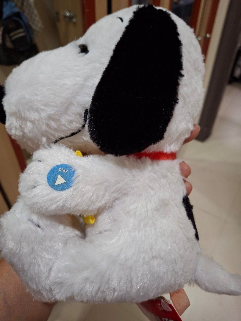 Snoopy Recorder and Stuffed Toy (Category: Plushies & Soft Toys) located in Quezon City. Submitted by pure_trinsky (Listing ID 1457407549, Image 3). Description: *What you see is what you get *3 pieces LR44 1.5V Maxell Alkaline batteries are included *HOW TO RECORD: Press RECORD while talking in front of the yellow envelope with heart...then Release. Afterwich, Press PLAY. *Kids will love and enjoy this!.