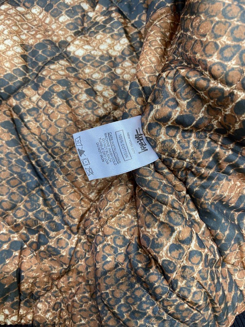Stussy "80" Varsity Jacket (Category: Coats, Jackets and Outerwear) located in Caloocan City. Submitted by alexahvaldez (Listing ID 1457507356, Image 3). Description: NEGO 25 / 26.5 LIKE NEW NO ISSUE .