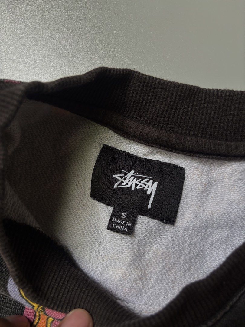 Stussy Sweater (Category: Coats, Jackets and Outerwear) located in Santa Cruz. Submitted by pizzaburger13 (Listing ID 1457475640, Image 3). Description: 🚨 Price for attention only!! Price: ₱2,080 FB : Alyanna Isabel (cat profile).