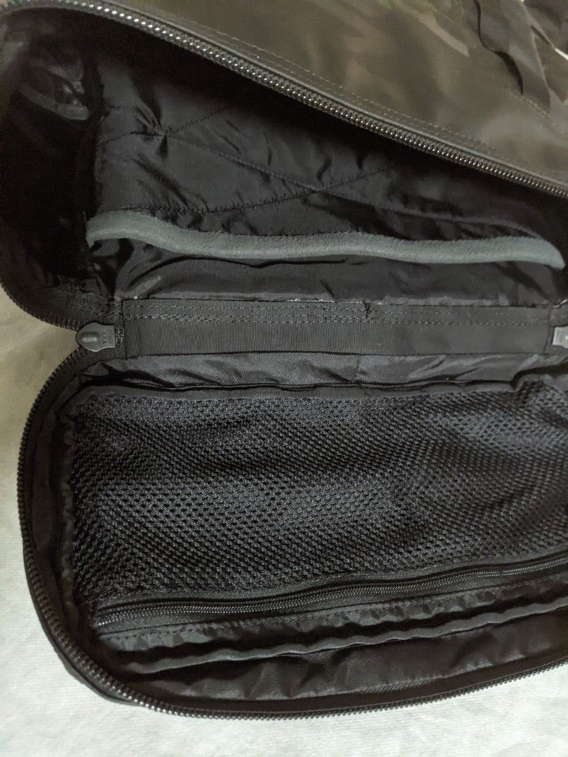 The North Face Black Backpack (Category: Backpacks) located in Taguig. Submitted by mtcarlos (Listing ID 1457427858, Image 3). Description: Selling a lightly used backpack from Japan (@¥20,900) as extra hand carry. Like new. In perfect shape. Description: The North Face Backpack BC Fuse Box II NM82255 30L, suitable for storing a laptop and A4 size documents. Travel, Gym, School Dimensions: H46 x W33 x D15cm Capacity: 30L.