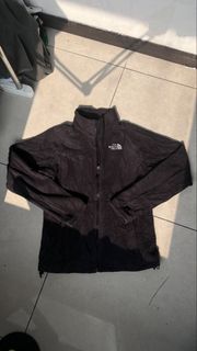 (Category: ) located in . Submitted by kalthrifted (Listing ID 1457497124, Image 1). Description: .