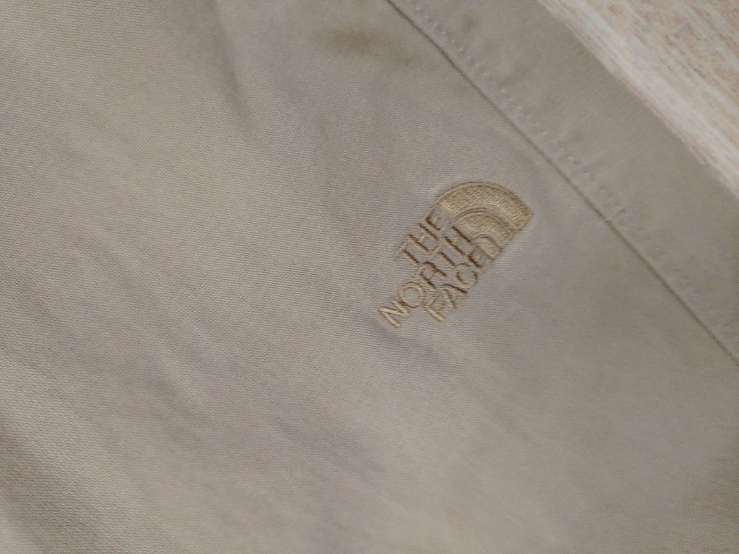 THE NORTH FACE PANTS (Category: Joggers) located in Abucay. Submitted by zai_1313 (Listing ID 1457395845, Image 2). Description: -Original -Brand New Condition -color 10/10 -size Small.