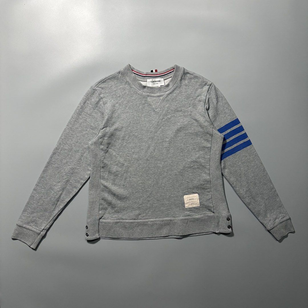 Thom Browne Sweatshirt (Category: Luxury Apparel) located in Tayabas. Submitted by bayabaskartell (Listing ID 1457340663, Image 1). Description: .