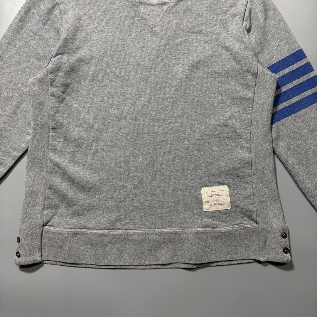 Thom Browne Sweatshirt (Category: Luxury Apparel) located in Tayabas. Submitted by bayabaskartell (Listing ID 1457340663, Image 2). Description: .